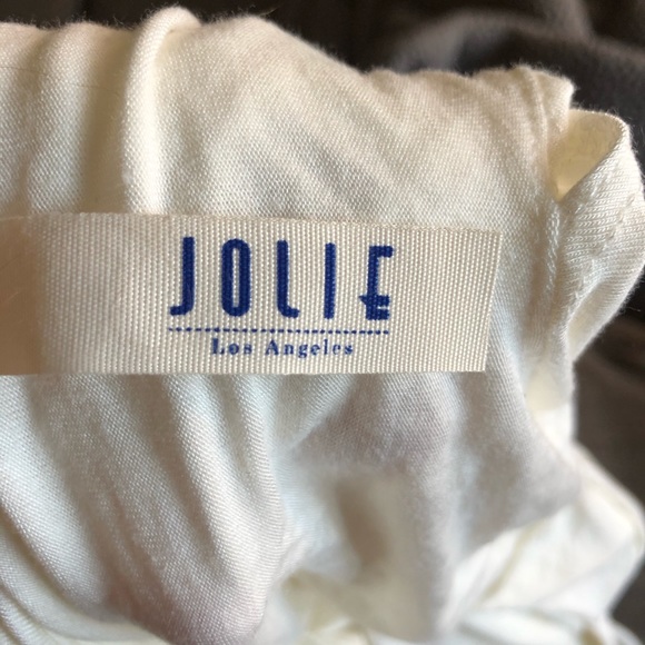 Jolie Cream off the shoulder crisscross crop top - Picture 4 of 4